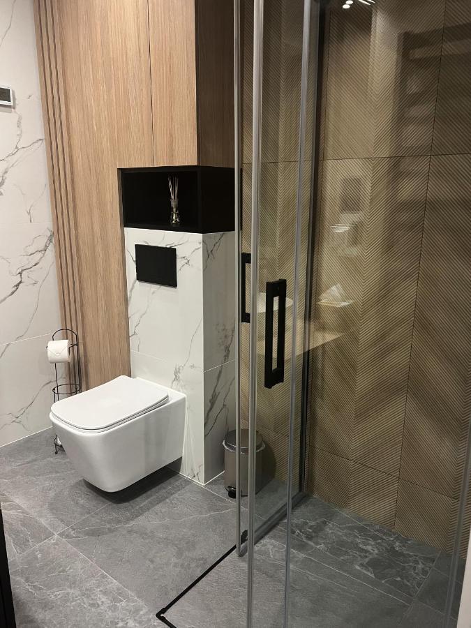 נובי טארג Amsterdam - Nowy Apartament W Centrum Z Prywatnym Zadaszonym Parkingiem מראה חיצוני תמונה